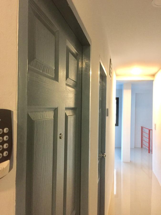 Inn Trog And Inn Soi (Adults Only) バンコク都 エクステリア 写真